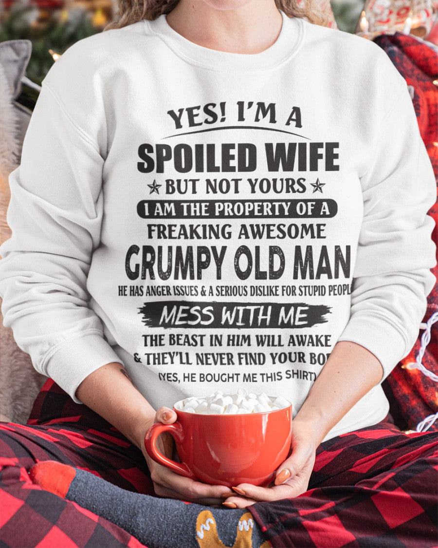 Awesome Grumpy Old Man – Perfect gift for your wife – HL00 (SKU07-16-00)