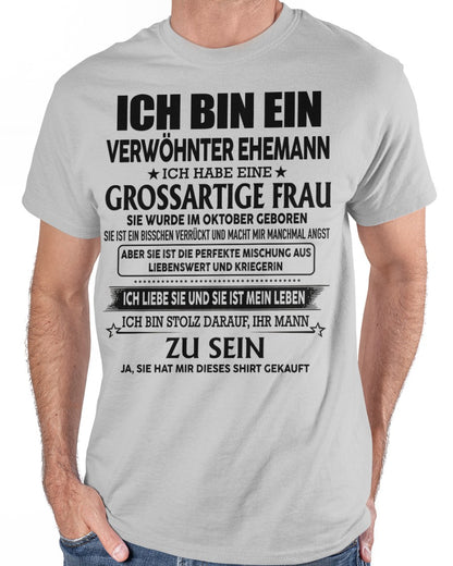 Tolle Frau, geboren im Oktober – Das perfekte Geschenk für deinen Ehemann – HL10 (SKU06-59-10)
