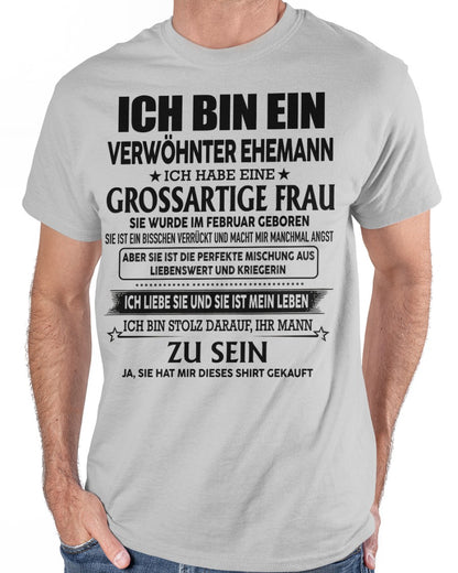 Tolle Frau, geboren im Februar – Das perfekte Geschenk für deinen Ehemann – HL02 (SKU06-59-02)